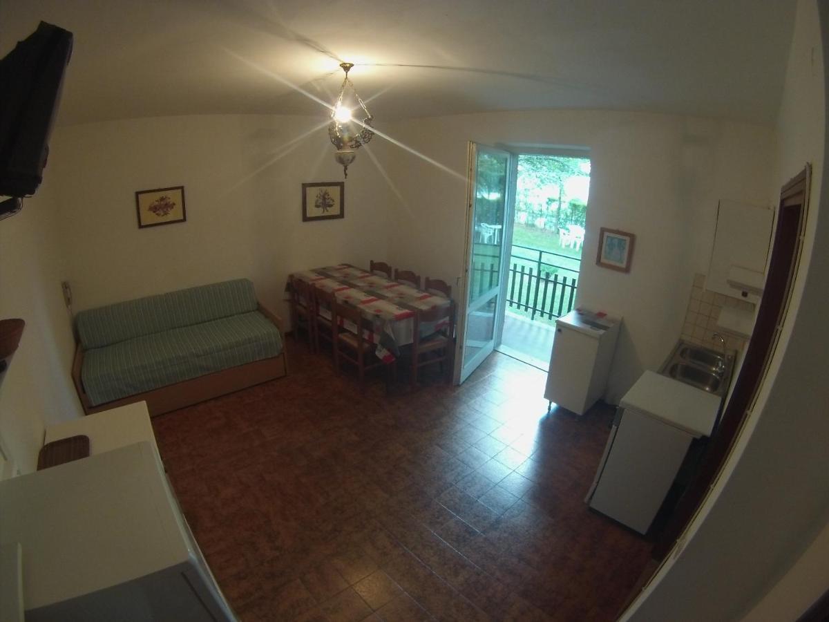 Residence Catullo Бецека Екстериор снимка